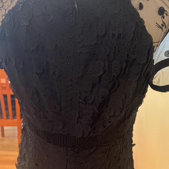 St. John Couture Black dress with micro hand sewn dots sized 4 - Picture 5 of 11